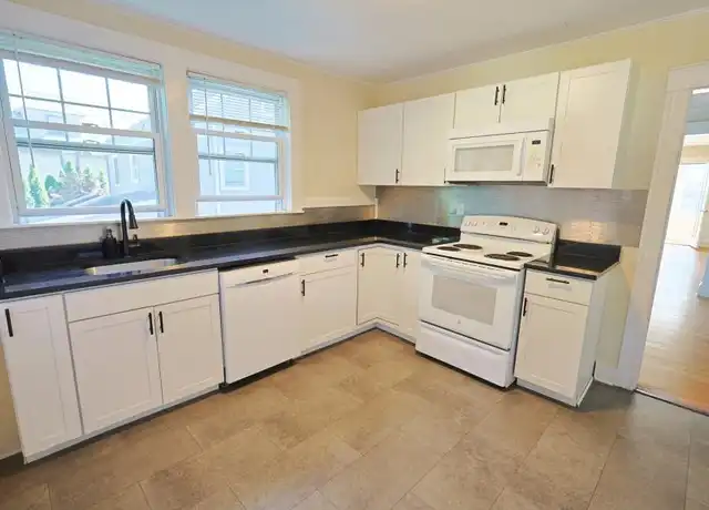 Property at 20 Carver Rd, Watertown, MA, 02472, 3 beds, 1 bath, [object Object]