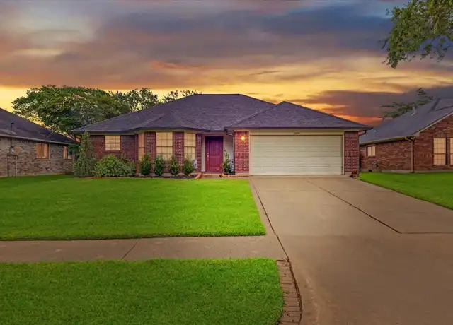 Property at 3209 Blue Wing Dr, Dickinson, TX, 77539, 3 beds, 2 baths, [object Object]