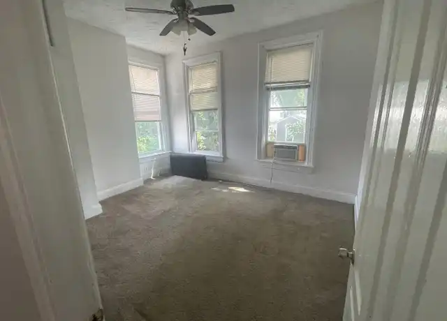 Property at 455 Warner St Unit 2, Cincinnati, OH, 45219, 5 beds, 1.5 baths, [object Object]