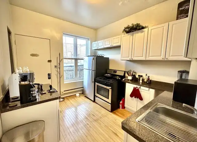 Property at 2905 N Mildred Ave Unit 3, Chicago, IL, 60657, 1 bed, 1 bath, [object Object]
