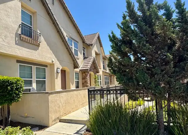 Property at 1668 Heywood St Unit D, Simi Valley, CA, 93065, 3 beds, 2.5 baths, [object Object]
