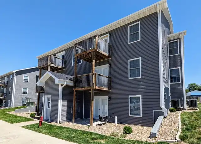 Property at 1315 B Ave W Unit 12, Oskaloosa, IA, 52577, 2 beds, 1 bath, [object Object]