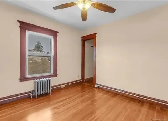 Property at 14 Saint Lawrence St Unit 14, Manchester, CT, 06040, 3 beds, 1 bath, [object Object]