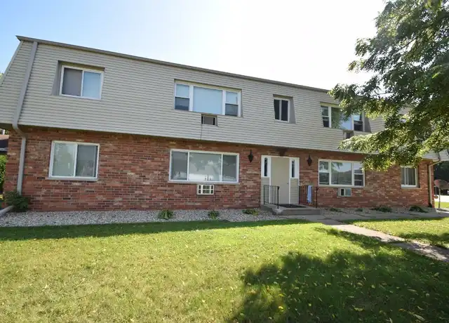 Property at 215 S Franklin St, Verona, WI, 53593, 2 beds, 1 bath, [object Object]