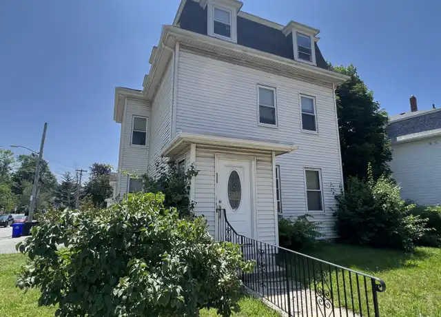 Property at 1122 River St Unit 2, Hyde Park, MA, 02136, 4 beds, 2 baths, [object Object]