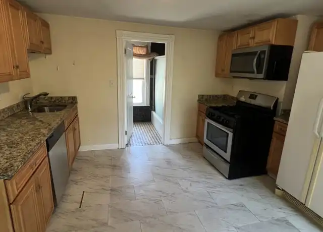Property at 1122 River St Unit 2, Hyde Park, MA, 02136, 4 beds, 2 baths, [object Object]