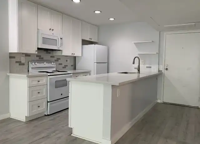 Property at 6151 Rancho Mission Rd #308, San Diego, CA, 92108, 2 beds, 1 bath, [object Object]