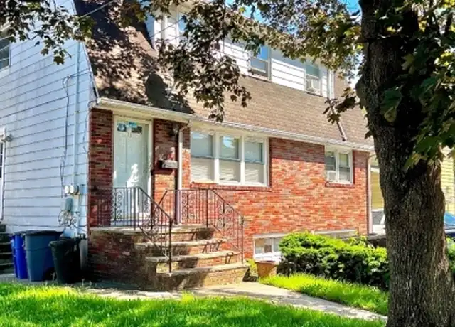 Property at 11 Pilgrim Ct Unit 2, Bloomfield, NJ, 07003, 2 beds, 1 bath, [object Object]