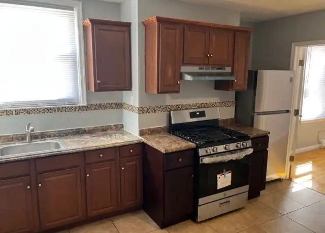 Property at 71 Garden St, Newark, NJ, 07105, 1 bed, 1 bath, [object Object]