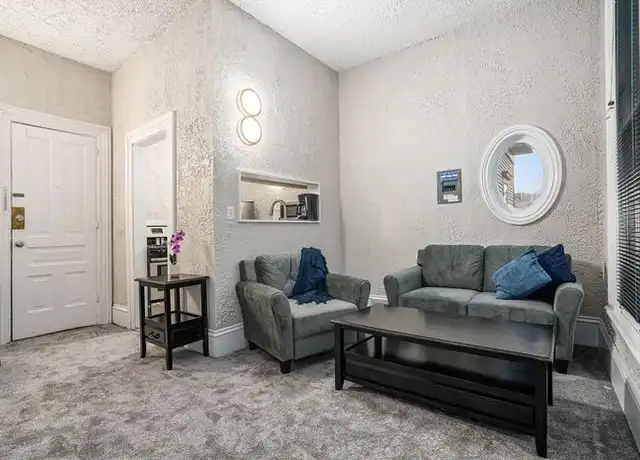 Property at 323 Woodward Ave Unit 5, Kalamazoo, MI, 49007, 1 bed, 1 bath, [object Object]