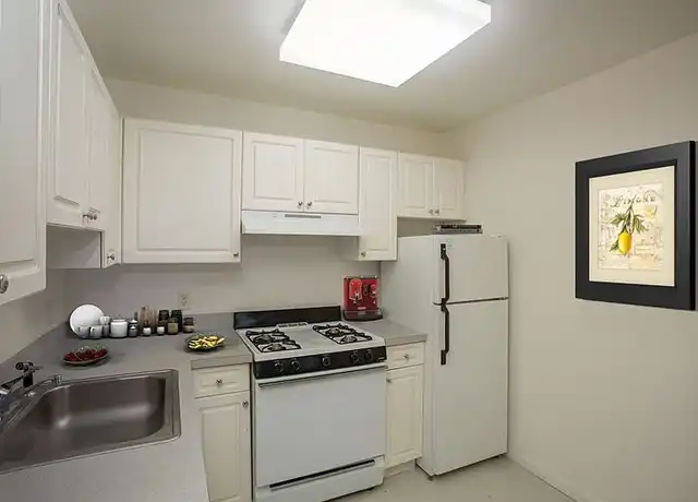 Property at Vail Manor 55+ - 186 Vail Rd, Parsippany, NJ, 07054, 1-2 bed, 1-2 bath, [object Object]