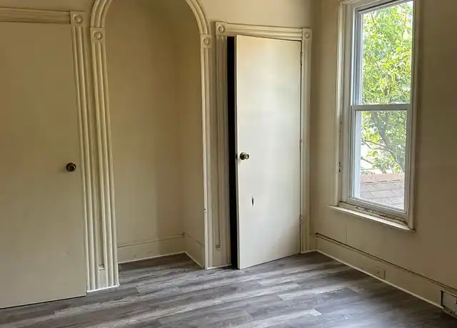 Property at 1606 Perkiomen Ave Unit Second Floor, Reading, PA, 19602, 2 beds, 1 bath, [object Object]