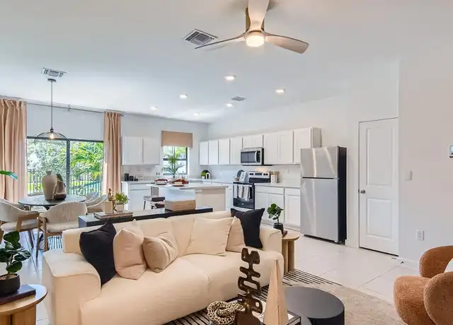 Property at 876 NW 3rd Way, Pompano Beach, FL, 33060, 3 beds, 2.5 baths, [object Object]