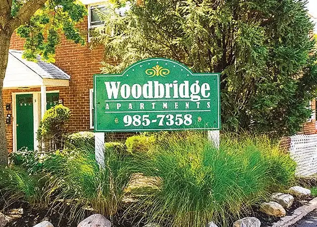Photo of 12 Lee St, Edison, NJ 08817