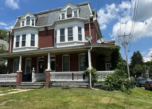 Property at 1123 E King St Unit 2, Lancaster, PA, 17602, 3 beds, 1 bath, [object Object]