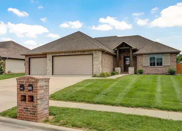 Property at 308 W Arlington, Springfield, MO, 65803, 3 beds, 2 baths, [object Object]