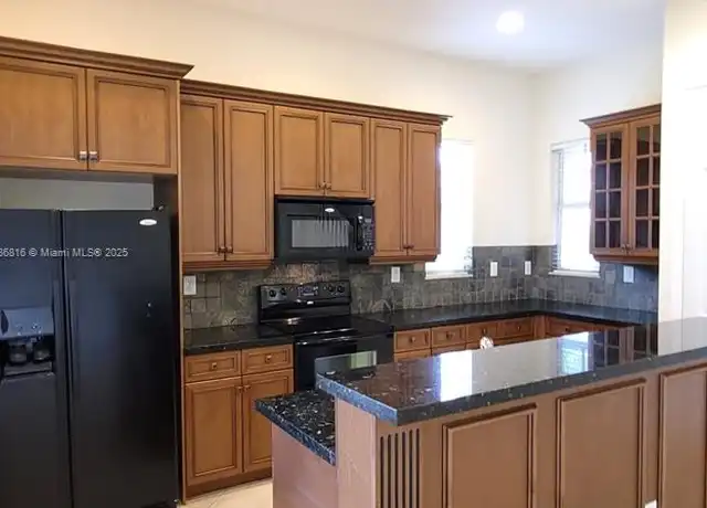 Property at 6033 NW 118th Dr #6033, Tamarac, FL, 33321, 3 beds, 2.5 baths, [object Object]