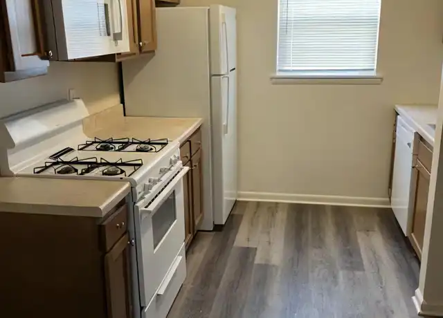 Property at 206 S Walnut St Unit 6, Springfield, IL, 62704, 2 beds, 1 bath, [object Object]