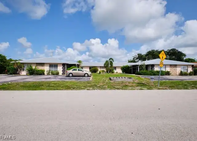 Property at 4104 SE 12th Pl, Cape Coral, FL, 33904, 2 beds, 2 baths, [object Object]