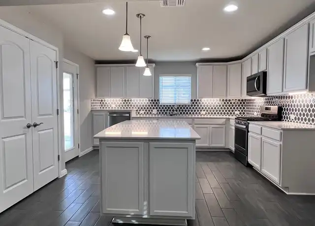 Property at 536 Rockport St, Georgetown, TX, 78633, 2 beds, 2 baths, [object Object]