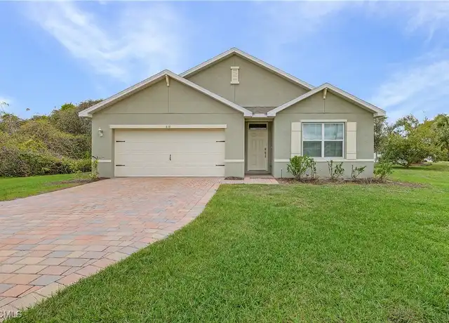 Property at 616 Posadas Cir, Punta Gorda, FL, 33983, 4 beds, 2 baths, [object Object]