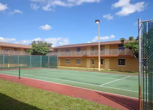 Property at 101 NE 41st St Unit C48, Oakland Park, FL, 33334, 1 bed, 1 bath, [object Object]