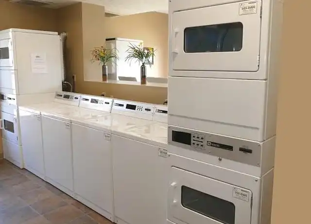 Property at Water Dance Apartments - 1700 Morningside Dr, Shelbyville, IN, 46176, 1 bed, 1 bath, [object Object]
