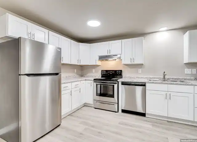 Property at The Ridge on Humboldt - 2690 Humboldt Rd, Green Bay, WI, 54311, 2 beds, 1 bath, [object Object]