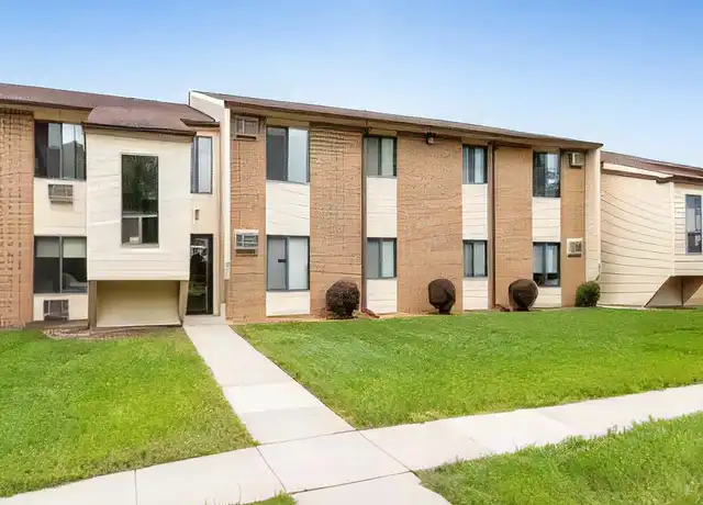 Property at 1127 S Linn St Unit 03, Boone, IA, 50036, 1 bed, 1 bath, [object Object]