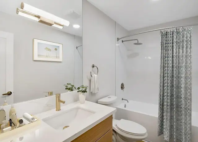 Photo of 6175 Canterbury Dr, Culver City, CA 90230