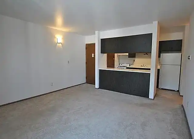 Property at 2495 N. Oakland Ave - 2495 N Oakland Ave, Milwaukee, WI, 53211, 1 bed, 1 bath, [object Object]