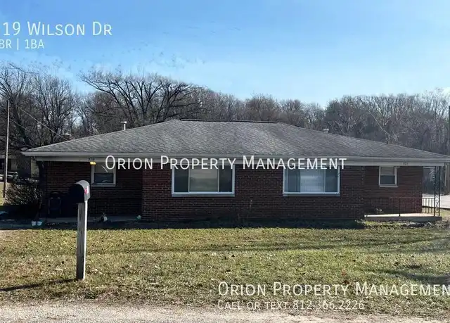Property at 319 Wilson Dr, Bloomfield, IN, 47424, 2 beds, 1 bath, [object Object]
