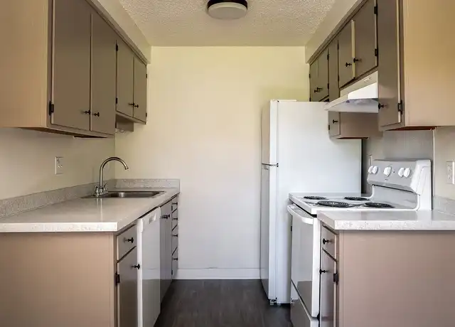 Property at Countryside - 565 Harlow Rd, Springfield, OR, 97477, 2 beds, 1 bath, Contact for Price