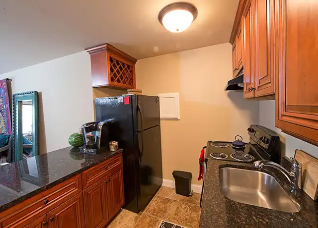 Property at 1030 College Ave Unit 1030-5, Wheaton, IL, 60187, 2 beds, 1 bath, [object Object]