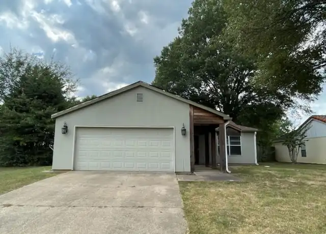 Property at 7177 Stonegate Blvd, Southaven, MS, 38671, 3 beds, 2 baths, [object Object]