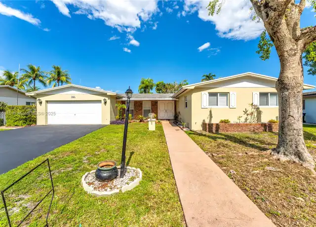 Property at 7621 SW 146th Ave, Miami, FL, 33183, 4 beds, 2 baths, [object Object]