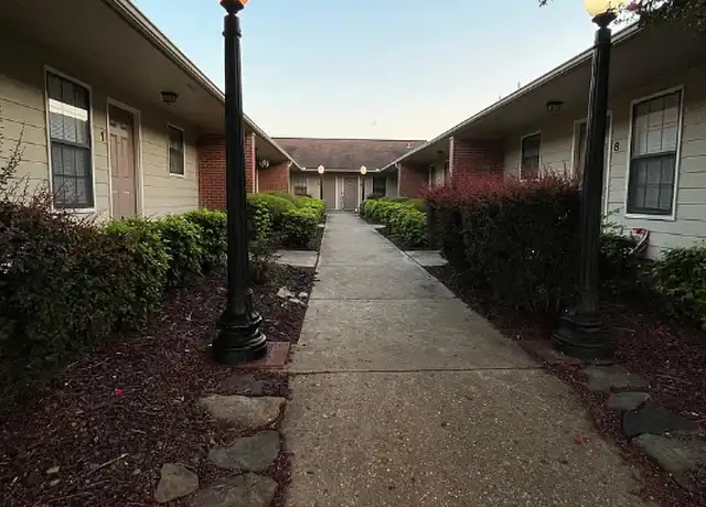 Property at 1407 Lakewood Dr Unit 8, Jonesboro, AR, 72404, 1 bed, 1 bath, [object Object]