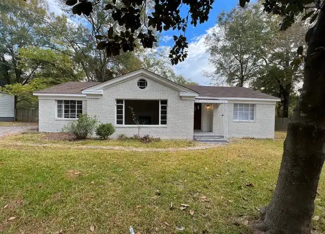 Property at 3227 Gilmer Ave, Montgomery, AL, 36105, 3 beds, 1 bath, [object Object]
