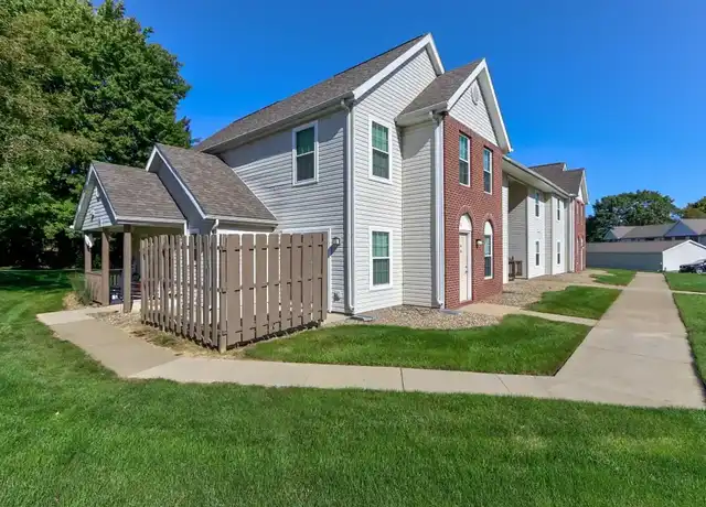 Property at Villas at Prestwick - 4028 Sara Dr, Uniontown, OH, 44685, 1 bed, 1 bath, [object Object]