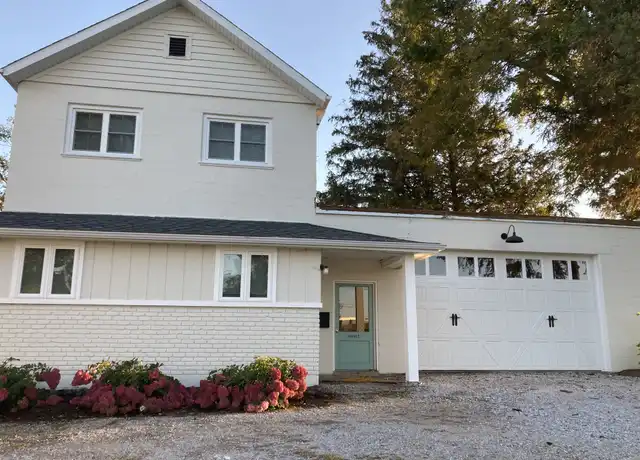 Property at 6042 Northwest Blvd, Davenport, IA, 52806, 1 bed, 1 bath, [object Object]