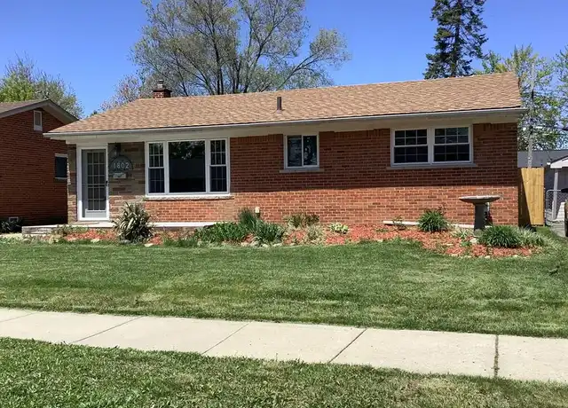 Property at 1802 Chaucer Ave, Madison Heights, MI, 48071, 3 beds, 2 baths, [object Object]