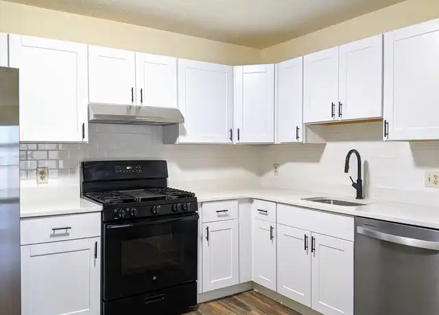 Property at 26 Kenmar Dr #255, Billerica, MA, 01821, 2 beds, 1 bath, [object Object]