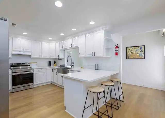 Property at 2552 Champions Cir, Las Vegas, NV, 89142, 1 bed, 1 bath, [object Object]