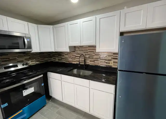 Property at 1263 Chapel St Unit A4, New Haven, CT, 06511, 2 beds, 1 bath, [object Object]