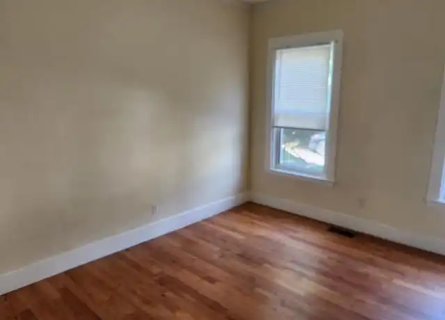 Property at 10 Centennial Pl, Framingham, MA, 01701, 1 bed, 1 bath, [object Object]