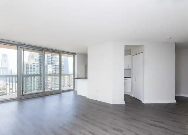 Property at 532 N State St, Chicago, IL, 60654, 2 beds, 2 baths, [object Object]