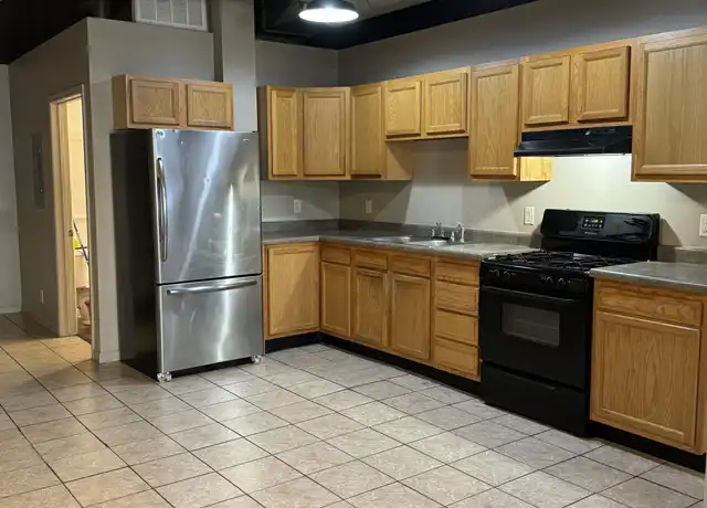 Property at 230 W 3rd St Unit 202, Davenport, IA, 52801, 2 beds, 1 bath, [object Object]
