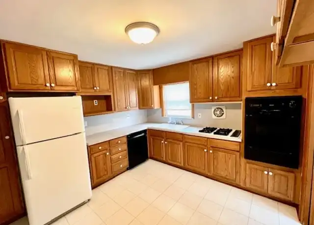 Property at 1049 Brighton St Unit 1, Union, NJ, 07083, 3 beds, 1.5 baths, [object Object]