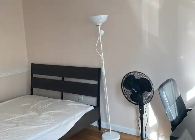 Property at 61 Gordon St Rm 5, Brighton, MA, 02135, 1 bed, 2 baths, [object Object]