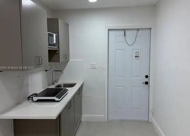Property at 4711 SW 27th St Unit A, West Park, FL, 33023, 1 bed, 1 bath, [object Object]